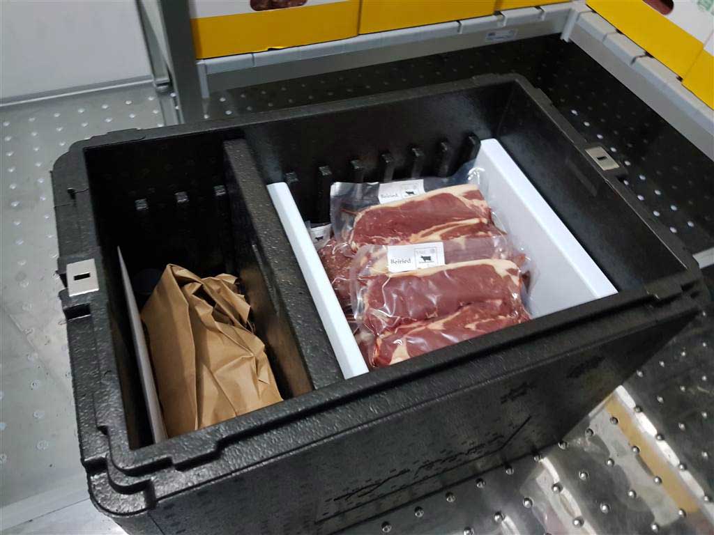 Nahgenuss wird 5 - Bio - klein Das Fleisch wird von den Bio Bauern auch per Kuehlversand bequem bis zur Haustuere geliefert c Biohof Scherr